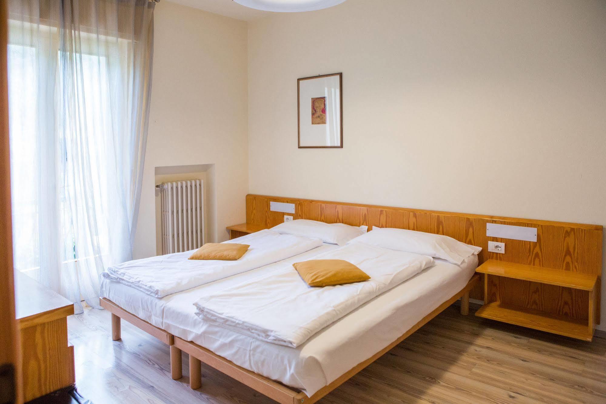 Club Hotel Olivi - Tennis Center Malcesine Luaran gambar